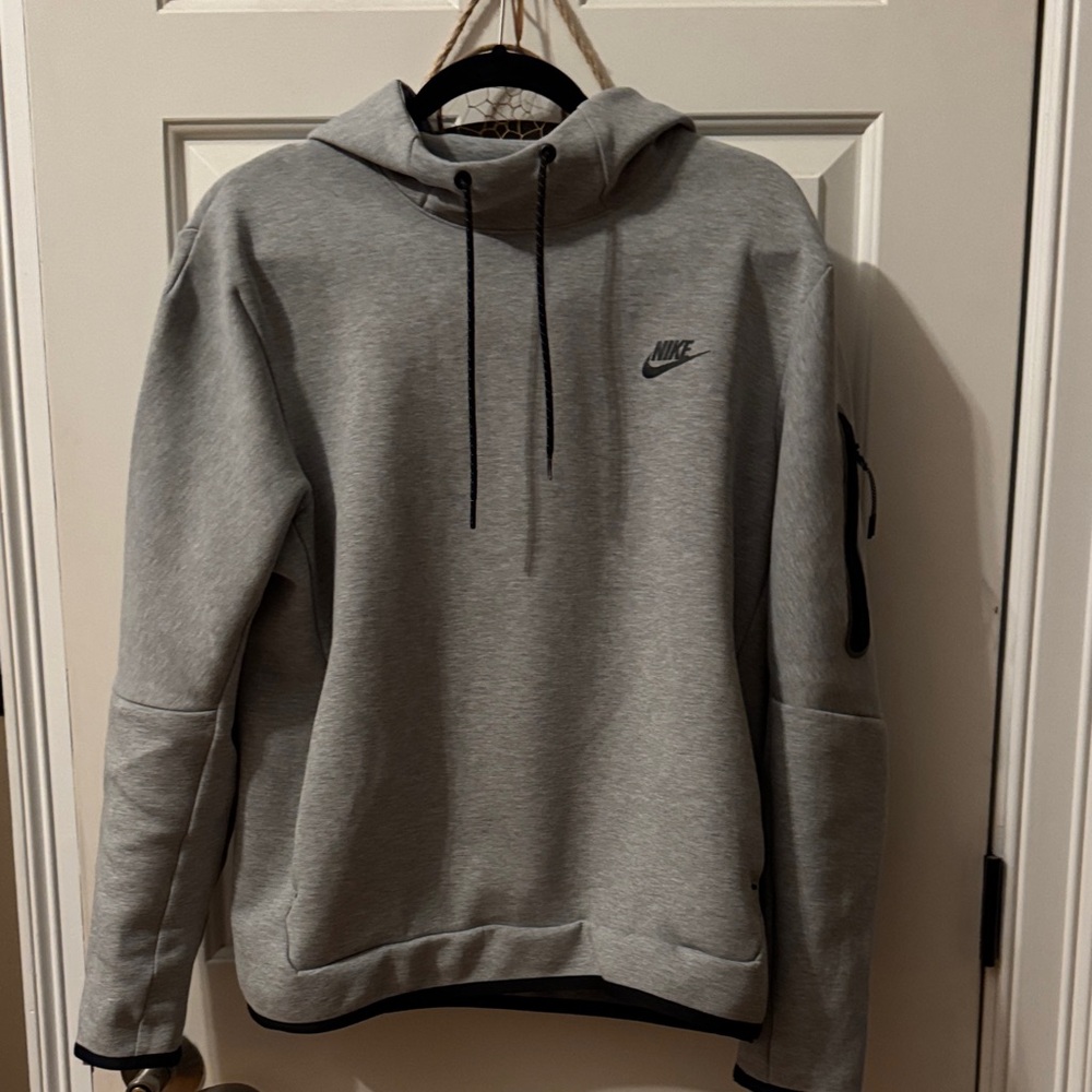 Nike Sportswear Tech Fleece Pullover Hoodie